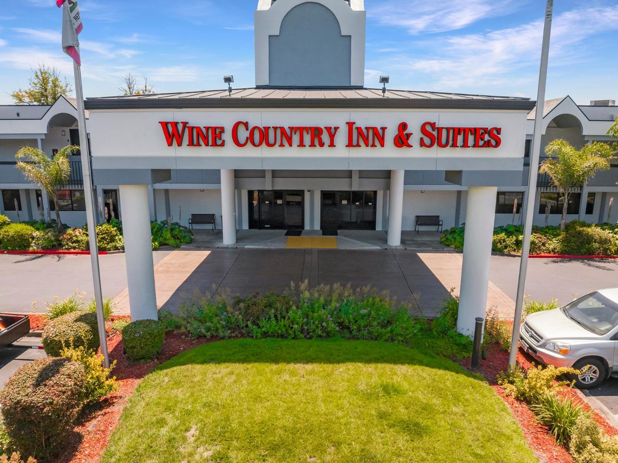 Best Western Plus Wine Country Inn & Suites Санта Роза Екстериор снимка